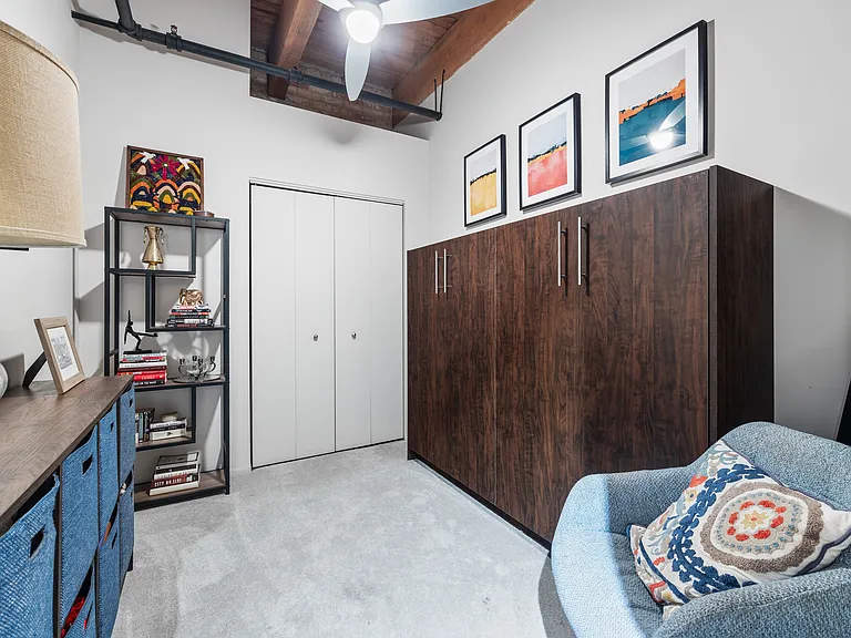 375 W Erie St #303 — Photo 14