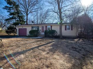 74 Thurman St, Warwick, RI 02888