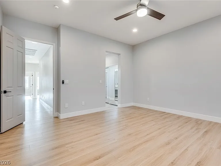 2508 Sandilands Dr — Photo 22