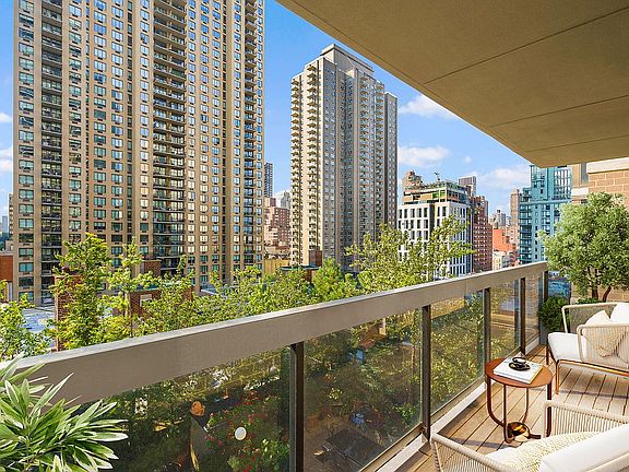 4th image of 515 E 72nd St APT 8K