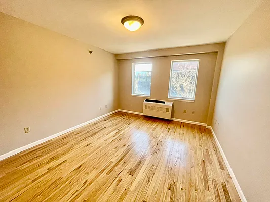 Rented by Compass | media 9