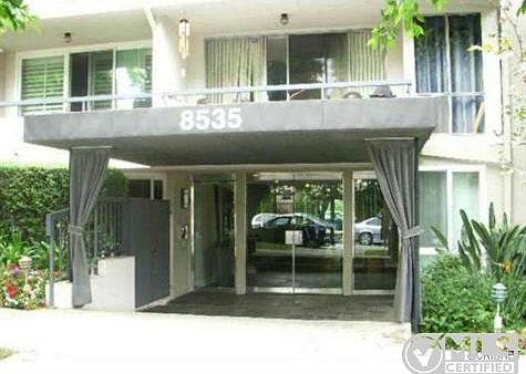 3rd image of 8535 W West Knoll Dr APT 3
