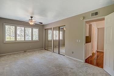 4th image of 18060 Green Meadow Dr