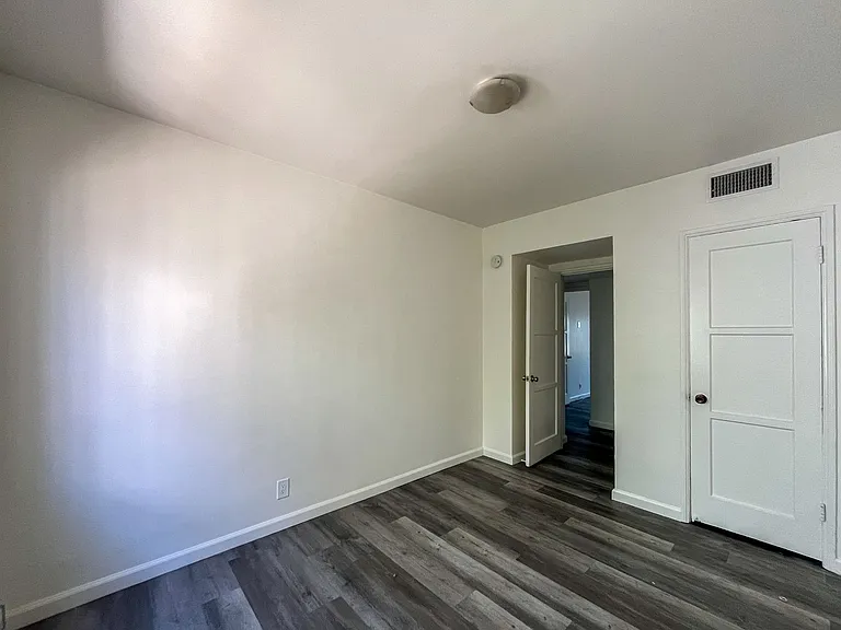3401 W 84th Pl — Photo 14