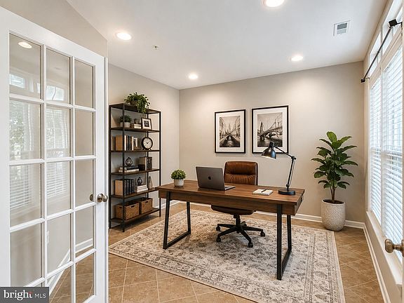 2nd image of 1743 Theale Way