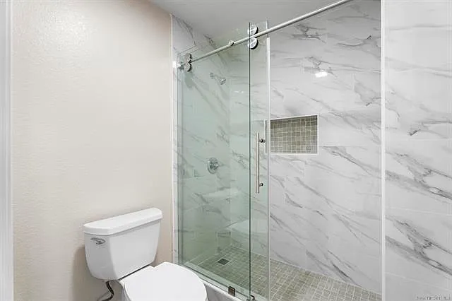3878 La Jolla Village Dr — Photo 6
