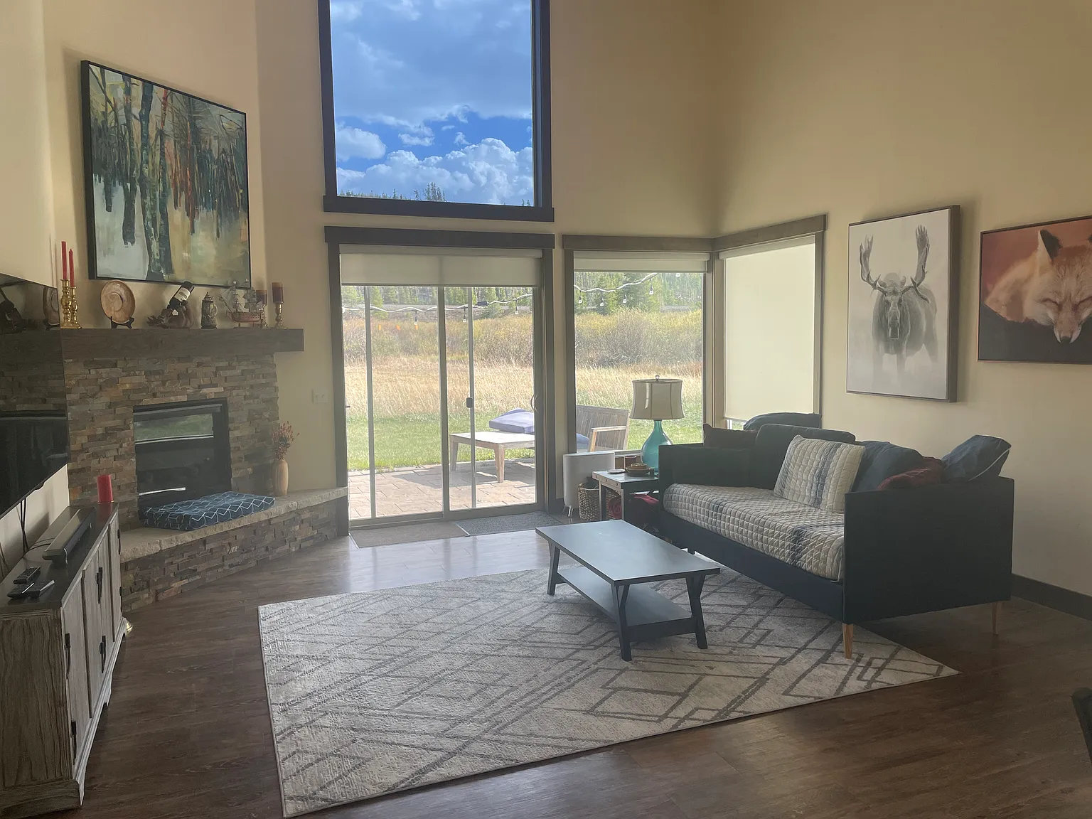 3 bed, 2.5 bath, 1831 sqft, $4,500 — Photo 2