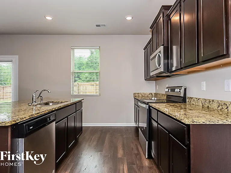 1500 Denver Way — Photo 6