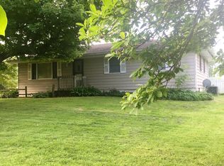 4674 S Park Rd, Eau Claire, MI 49111