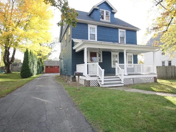 52 Riddell St, Greenfield, MA 01301