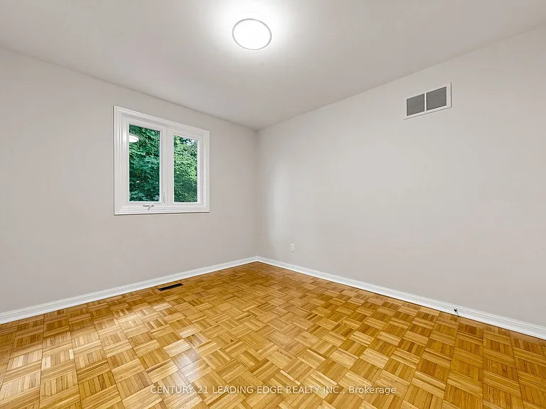 1 Briarwood Rd — Photo 33