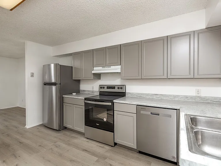 5075 Whip Trl — Photo 10