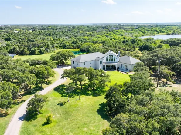 1845 Caribbean Dr, Corpus Christi, TX 78418