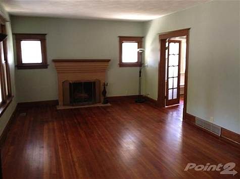 3rd image of 125 Parkington Dr