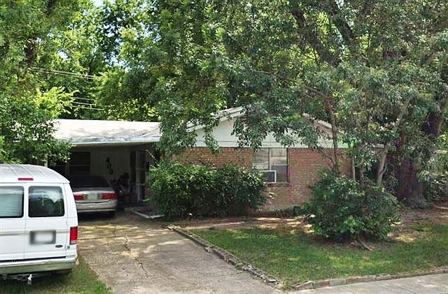 1st image of 409 E Cober St