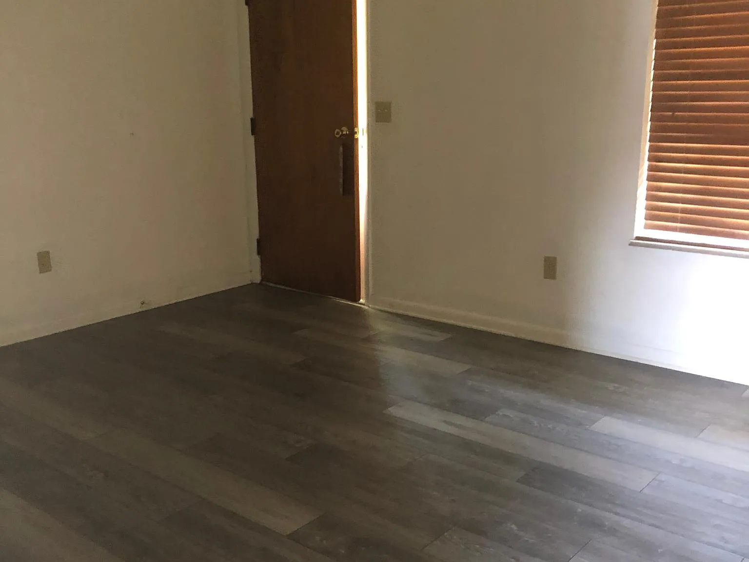 3 bed, 1000 sqft, $995 — Photo 4