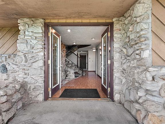 3rd image of 6165 Marys Rd