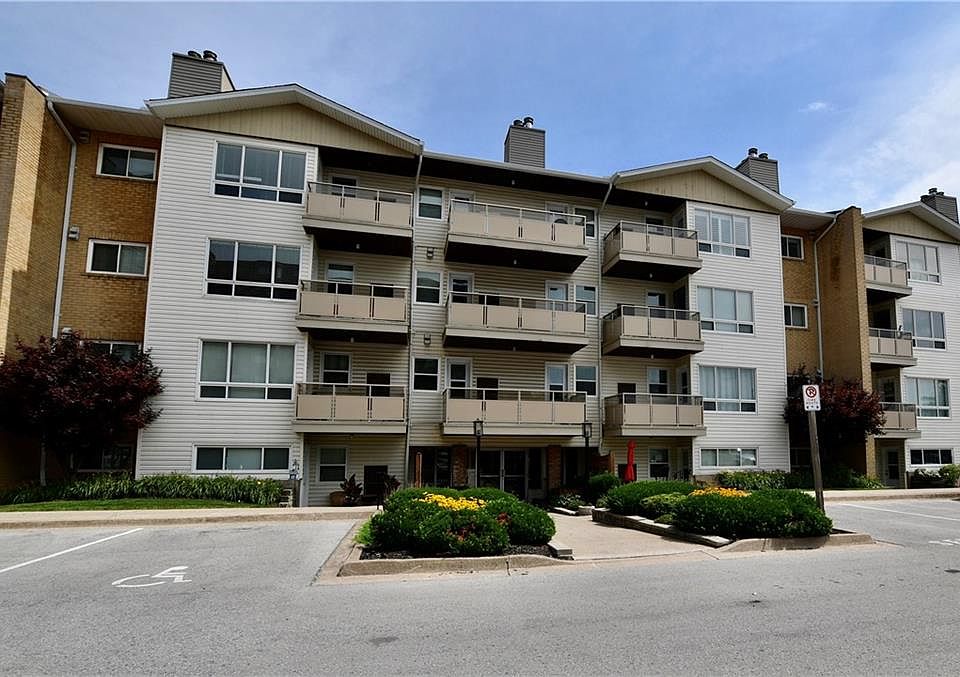 78 Roehampton Ave Saint Catharines, ON, L2M7W9 Apartments for Rent