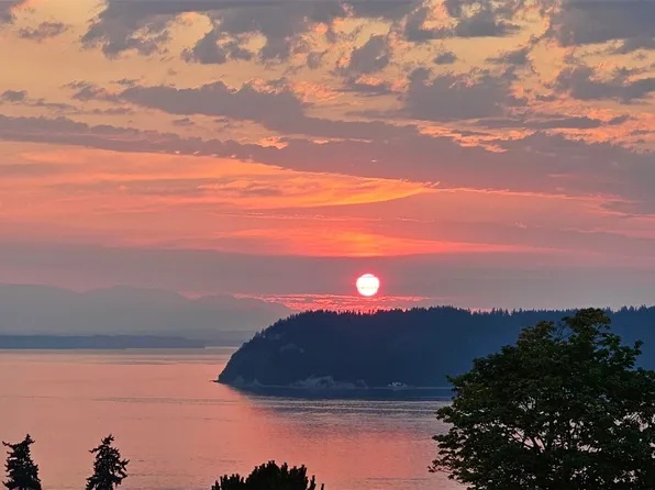 11009 E Villa Monte Drive, Mukilteo, WA 98275