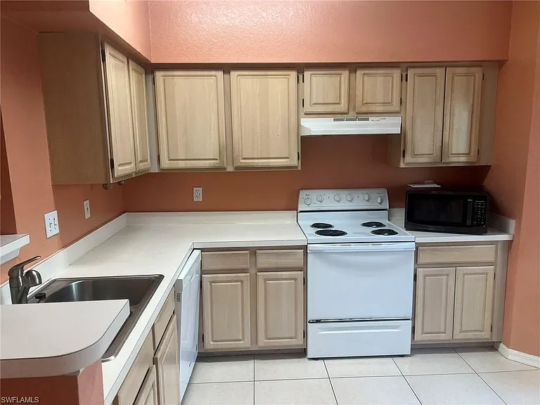 23580 Walden Center Dr #210 — Photo 6