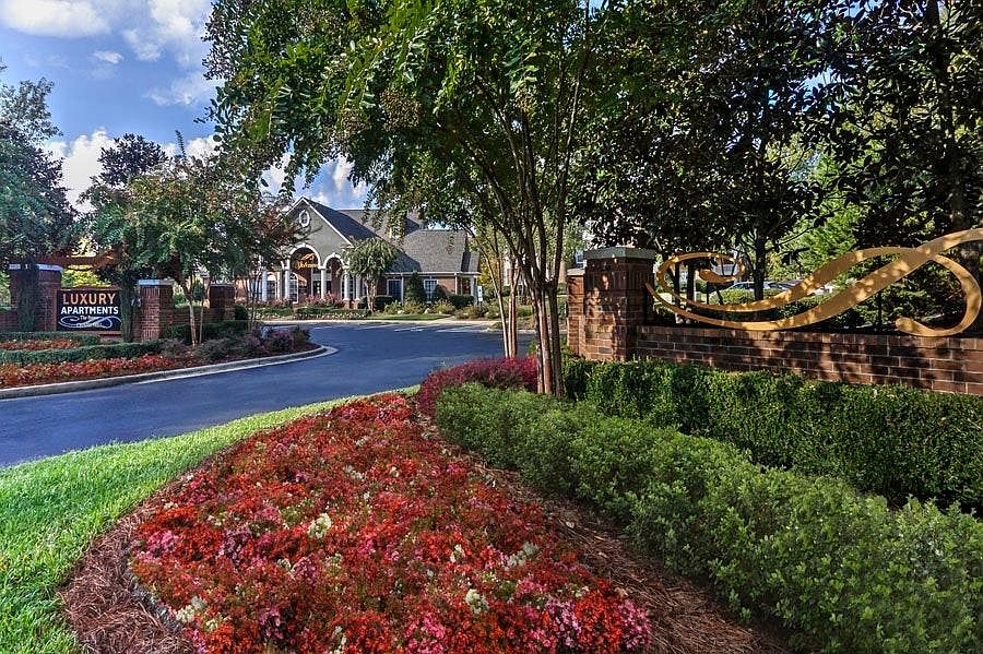 1st image of 1027 Saluda Ct #1027