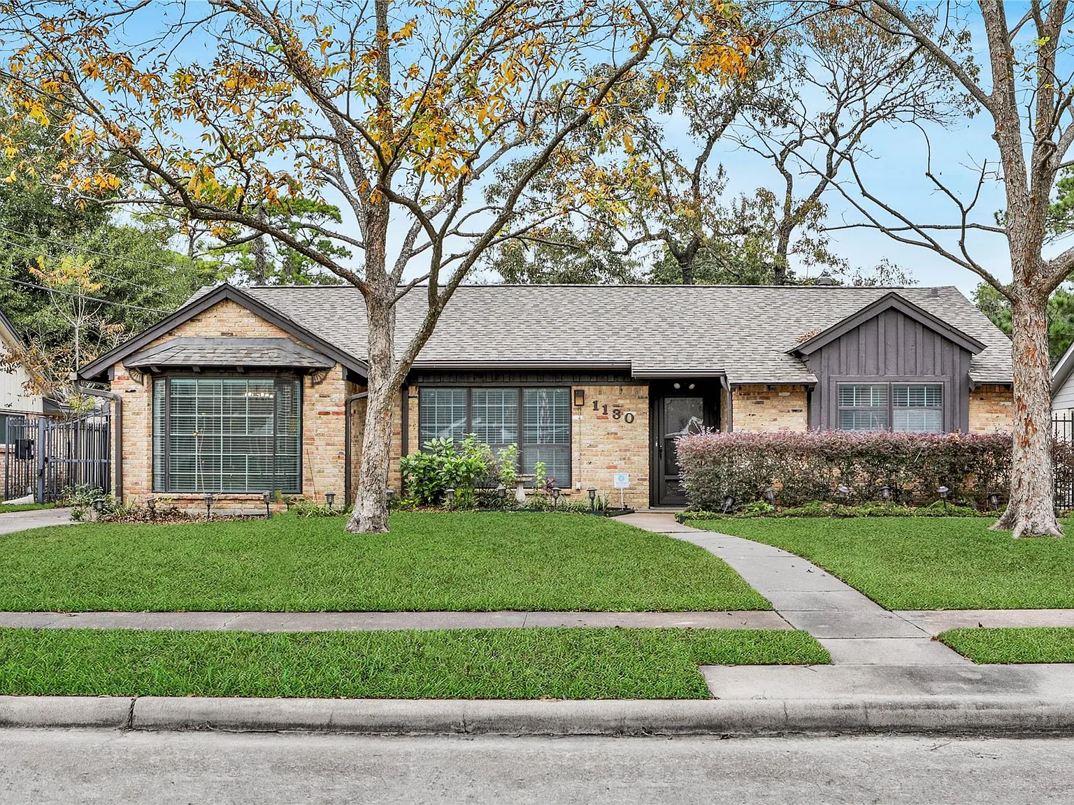 3 bed, 2.0 bath, 1685 sqft, $3,000 — Photo 1