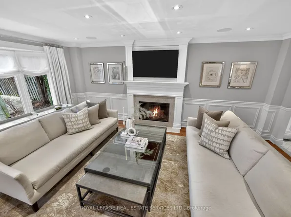 1882 Flintlock Ct, Mississauga, ON L5L 3E1