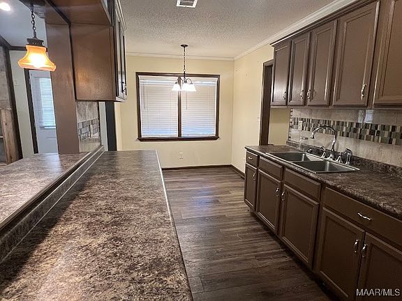 3rd image of 309 Pinehaardt Dr