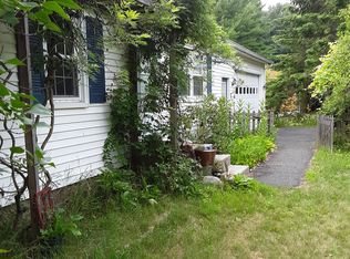311 Brookside Cir, Northampton, MA 01062