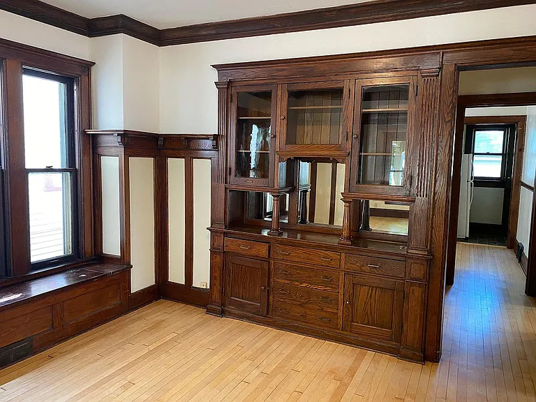3335 N Oakland Ave #1 — Photo 2