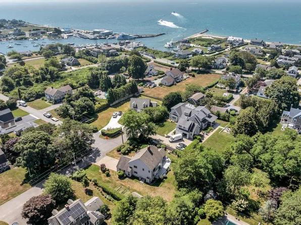 89 Belvidere Road, Falmouth, MA 02540