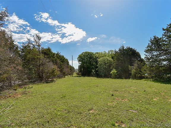4th image of Ew 1320 Rd