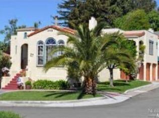 27 Saint Francis Dr, Vallejo, CA 94590
