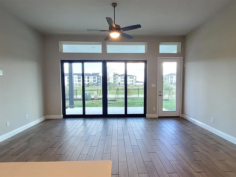 2106 Grapewood Ln — Photo 17