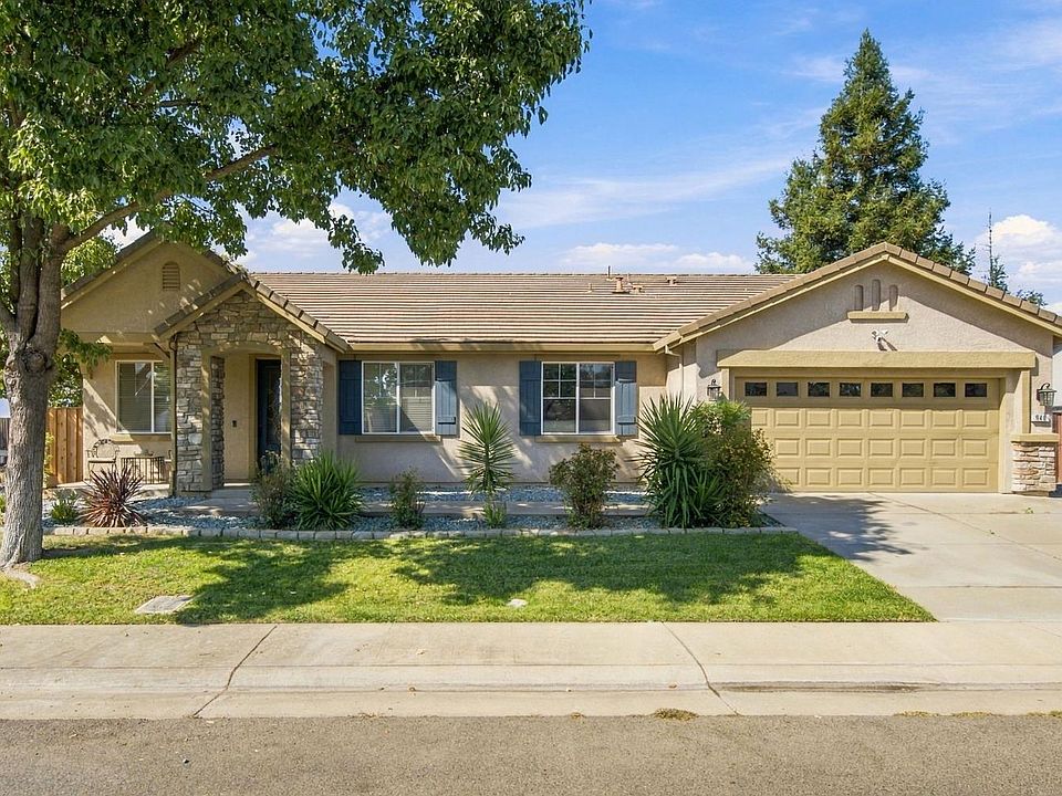 1st image of 940 Trafalgar Cir