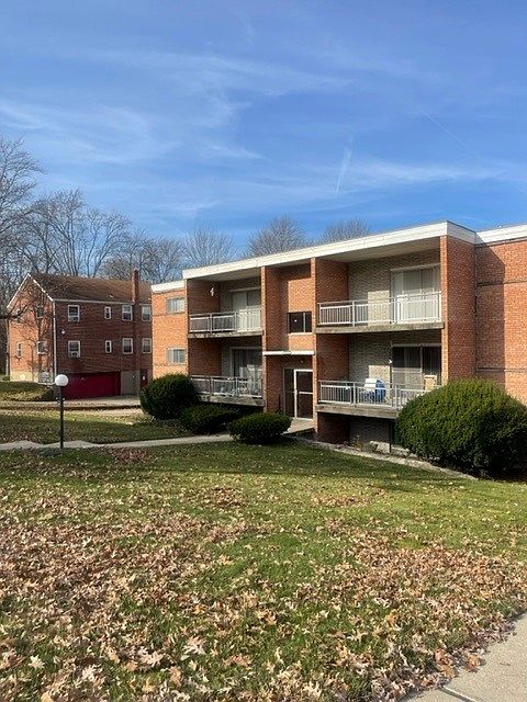 1st image of 1572 Glen Parker Ave #6