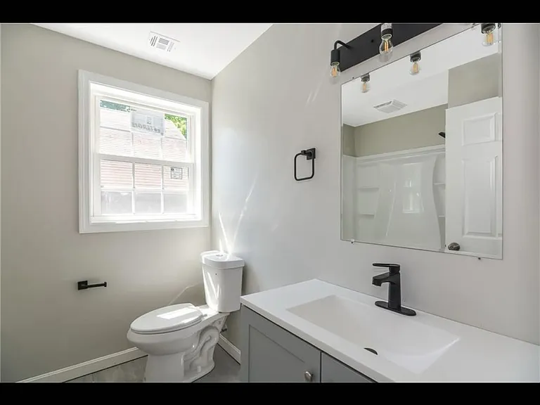83 Ocean St — Photo 9