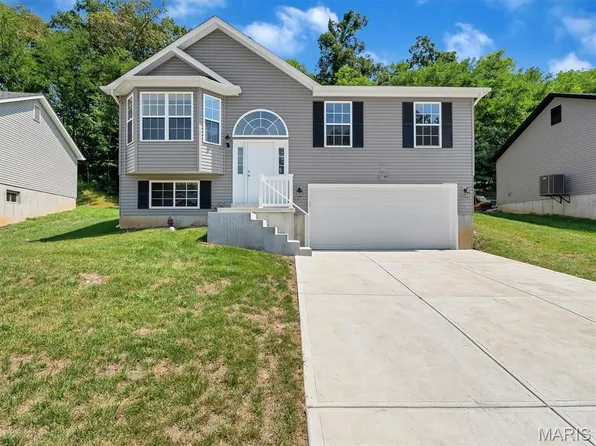1718 Cherry Blossom Ct, Pevely, MO 63070
