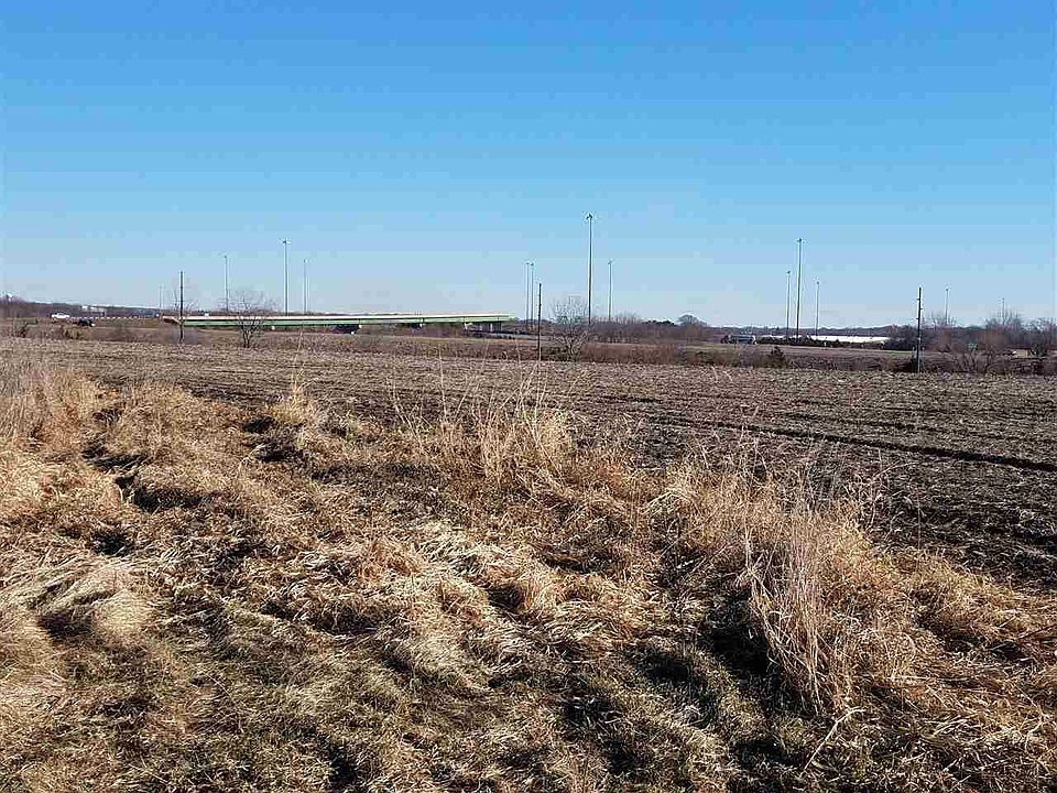 2nd image of 4026 Hess Rd