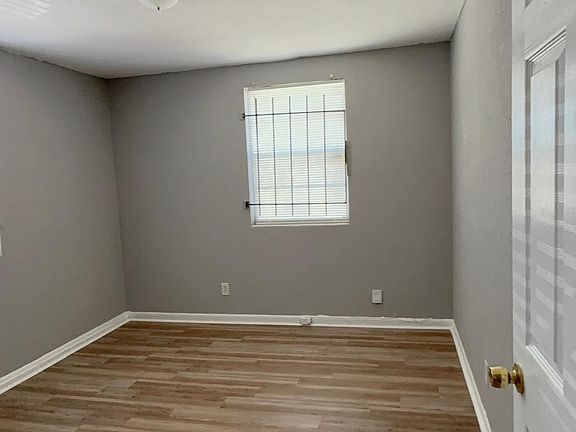 2nd image of 1816 W 14th St APT 2