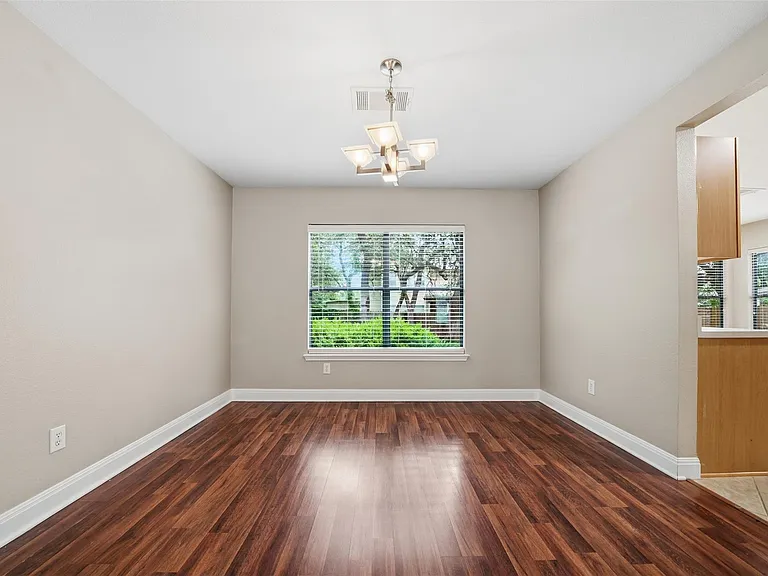 1304 Irene Dr — Photo 11