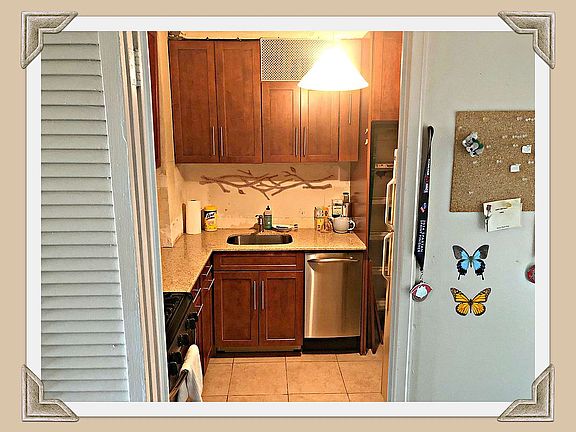 4th image of 6120 Grand Central Pkwy APT A1504