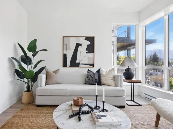 7599 15th St #321, Burnaby, BC V3N 1V2