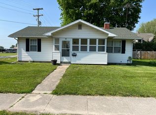705 Chestnut St, Greenfield, IL 62044