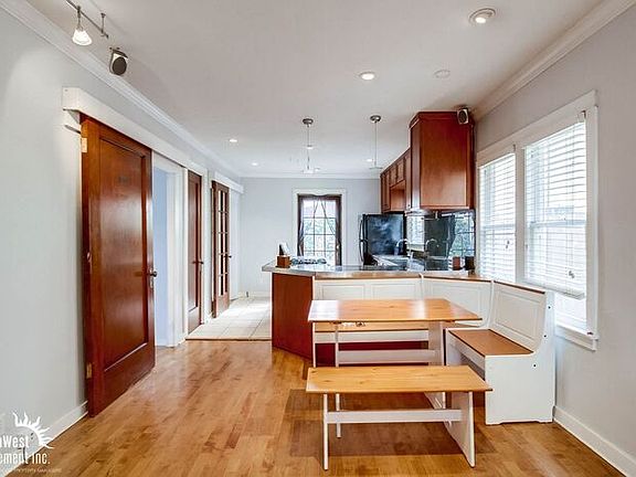 3rd image of 4567 Florida St