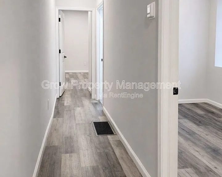 623 W Oxford St #1 — Photo 3