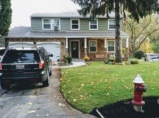 1024 Loch Lomond Ave, Toledo, OH 43607