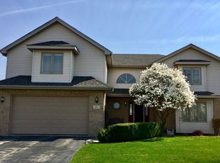 60 W Wend St, Lemont, IL 60439