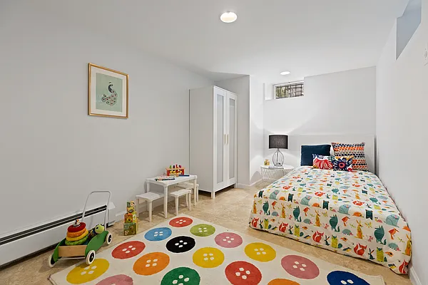 Sold by Corcoran | media 8