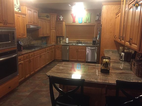 3rd image of 6511 N Davis Ln